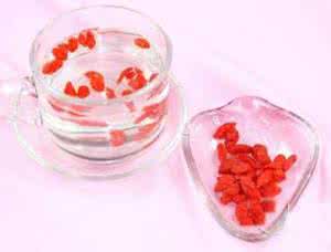 枸杞子泡水喝的害处 枸杞子泡水喝的害处 枸杞子泡水喝的害处?枸杞子泡水喝的禁忌