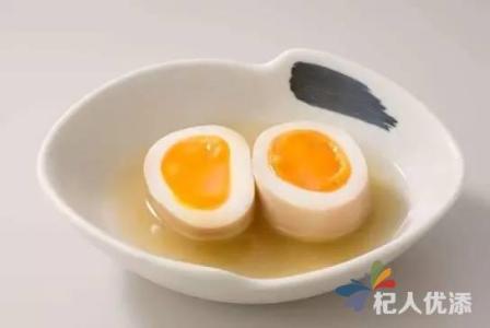 土鸡蛋蛋黄不黄 鸡蛋黄怎么吃 食用“蛋黄”有高招