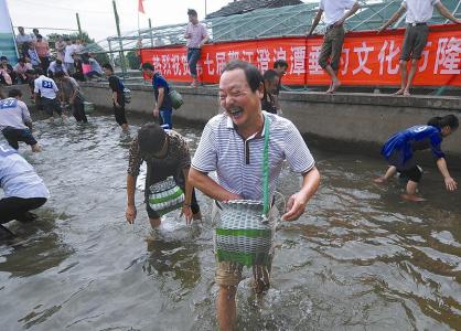 农村垂钓鱼塘设计图 【趣味鱼塘】秋季垂钓早知道！