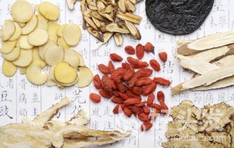 治疗头发稀少的偏方 名医偏方:脱发、头发稀少偏方