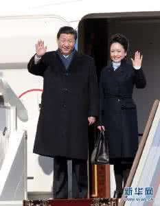 双语阅读:彭丽媛随习近平主席首次外访 中国第一夫人引广泛关注(1)