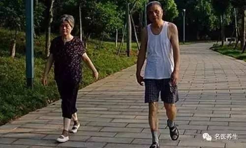 侠客风云传走路不看路 健康 | 这样走路最养生!不看就亏啦~