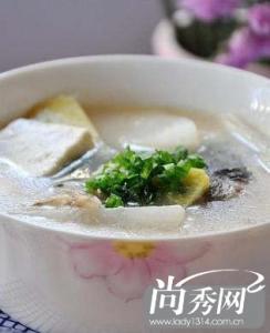鱼头豆腐汤的家常做法 鱼头豆腐汤的家常做法 鱼头豆腐汤的家常做法介绍