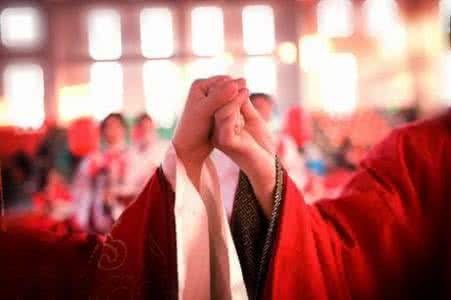 你的眼神出卖我的爱情 眼神，爱情历程的预测