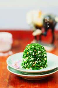 凉拌蒿菜 春天淡清的味蕾享受——凉拌蒿菜