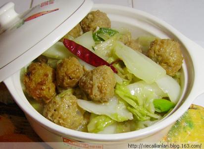 大白菜烧豆腐 “大白菜烧豆腐”怎么做好吃?家常的食材,教你做出饭店的味道!