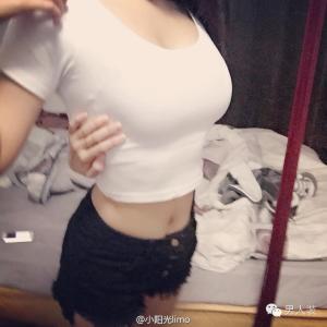 反手摸胸活动,还得看我们的