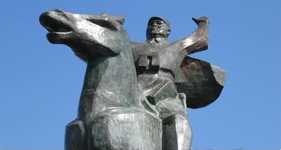 罗炳辉将军纪念馆 罗炳辉将军铜像