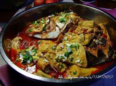 鲢鱼炖豆腐的做法 鲢鱼炖豆腐 鲢鱼炖豆腐的做法,鲢鱼炖豆腐怎么做好吃,鲢鱼炖豆腐的家常做法