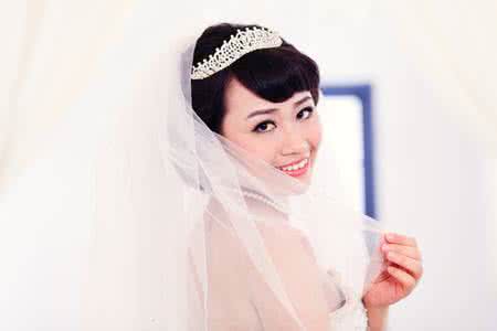 新娘当天化妆步骤 准新娘婚前美容护肤的禁忌