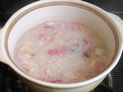 月季花是什么颜色的 月季花是什么颜色 听说过月季花粥是什么吗