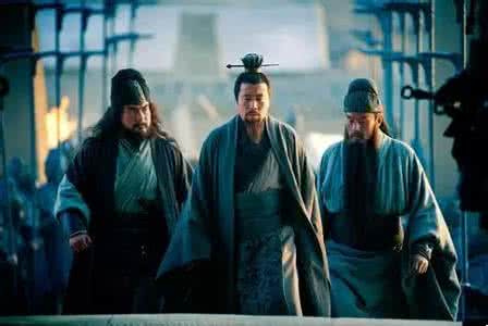 一代枭雄刘备 刘备是怎么一步一步，从一个平民成为一代枭雄的？