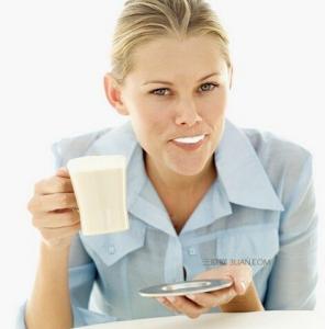 怎样喝牛奶好 怎样喝牛奶好 怎样喝牛奶好?