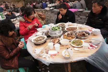 农村宴席 地道实在的农村宴席，都是肉呀