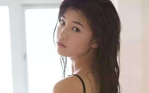 岛国高身高的av女星 睡过导演后，她们却成了岛国的“一次性肉欲片女星“