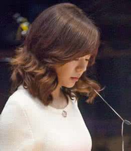 知性中长发 韩式气质中长发烫发发型图片 知性OL发型精选