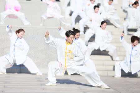 练太极拳的好处 如何练好太极拳 五个技巧要掌握