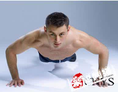 如何消除啤酒肚 简单的健身动作消除啤酒肚