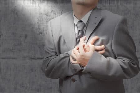 心脏病发作前兆 心脏病发作前10秒