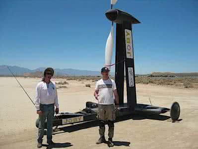 无动力逆风小车构造图 逆风可达两倍风速的风动力汽车