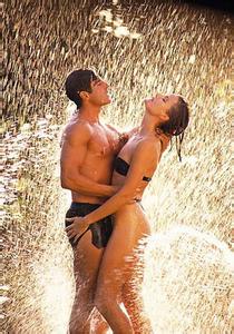 长岛顶级快网络传媒 顶级性交——湿身效应