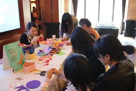 漂亮的钩针杯垫图解 DIY漂亮日本杯垫(整书)