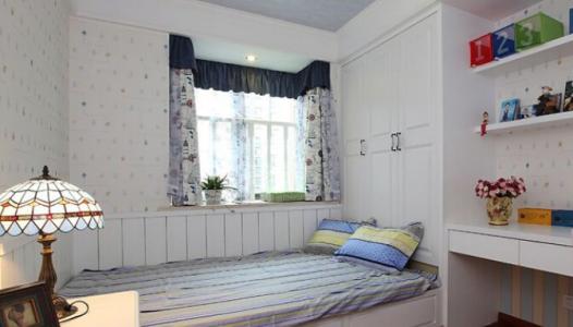 榻榻米卧室装修小户型 榻榻米卧室装修效果图