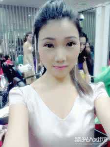 化妆师助理 女生做化妆师助理做起 美丽不是天生的 从化妆做起