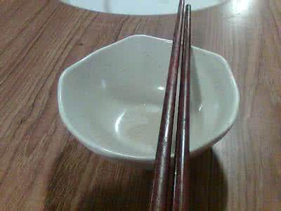 霉菌用开水能烫死吗 饭前开水烫碗杀不了菌