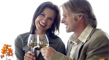 中国人打老外怎么判刑 老外怎么看待中国人喝葡萄酒？