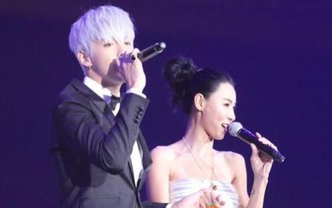 第几次约会可以牵手 男生和女生第几次约会可以牵手