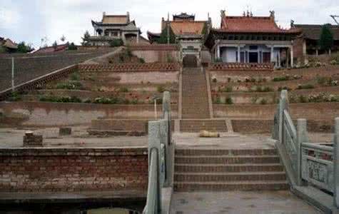寺庙筹款 村民自发筹款20多万建“主席庙” 万建