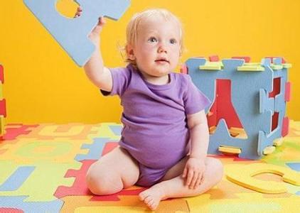 1岁宝宝适合的玩具 不能忽视宝宝玩具的卫生