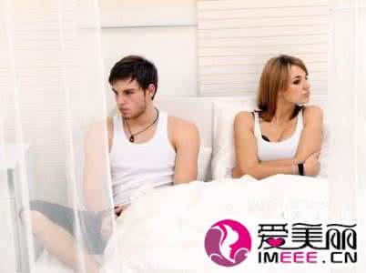 男人不应该为情所困 女人最不应该做，男人也不能忍受的20件事