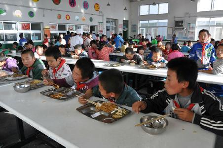 贫困地区儿童营养改善 黑龙江将省国家级贫困学生全部纳入营养改善计划