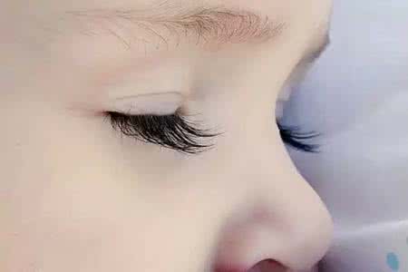 睫毛剪掉会长长吗 睫毛剪掉了还会长吗 睫毛剪掉会长长吗？
