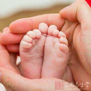 手脚出汗怎么根治 手脚出汗 手脚为何出汗