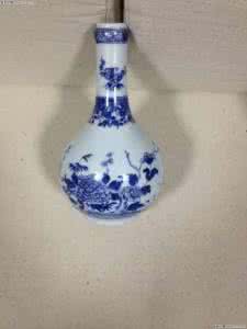 乾隆青花蒜头瓶 青花蒜头瓶(清乾隆)
