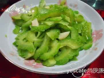 苦瓜的功效与作用 苦瓜的做法大全