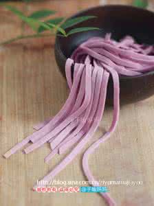 紫甘蓝的做法大全 紫甘蓝手擀面的做法