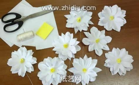 瓦楞纸手工制作教程 简雅纸雕花手工制作教程