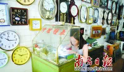 手工艺墙画制作 手艺活----钟表样式的个性照片墙DIY制作步骤图解教程