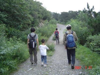 中老年爬山好不好 中老年爬山好不好 每天爬山好不好呢