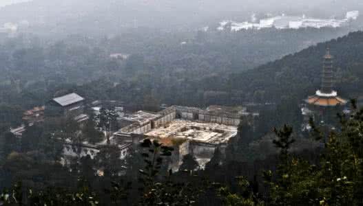 北京香山饭店建筑分析 北京香山：昭庙百年建筑之变迁