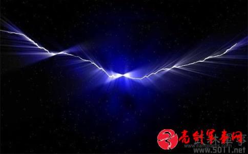 裂缝影片在线观看 时间裂缝是怎么回事 时间裂缝影片好看吗 影片