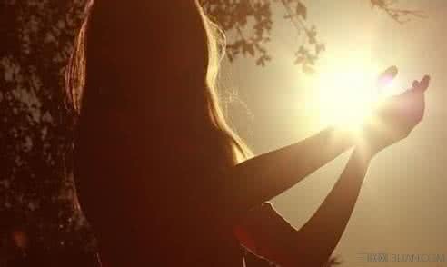 人走茶凉的说说配图 世态炎凉，多少缘分人走茶凉