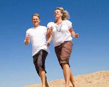 跑步避免膝盖受伤 跑步谨记6大要领 避免运动受伤