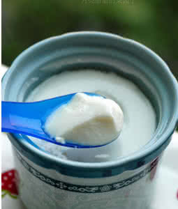 电饭锅做酸奶要断电吗 电饭锅做酸奶的做法