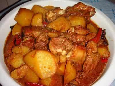 土豆炖排骨做法 最家常最美味的排骨做法———土豆炖排骨