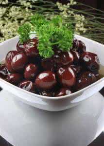 绿茶加红枣喝水好处多 春天吃枣好处多